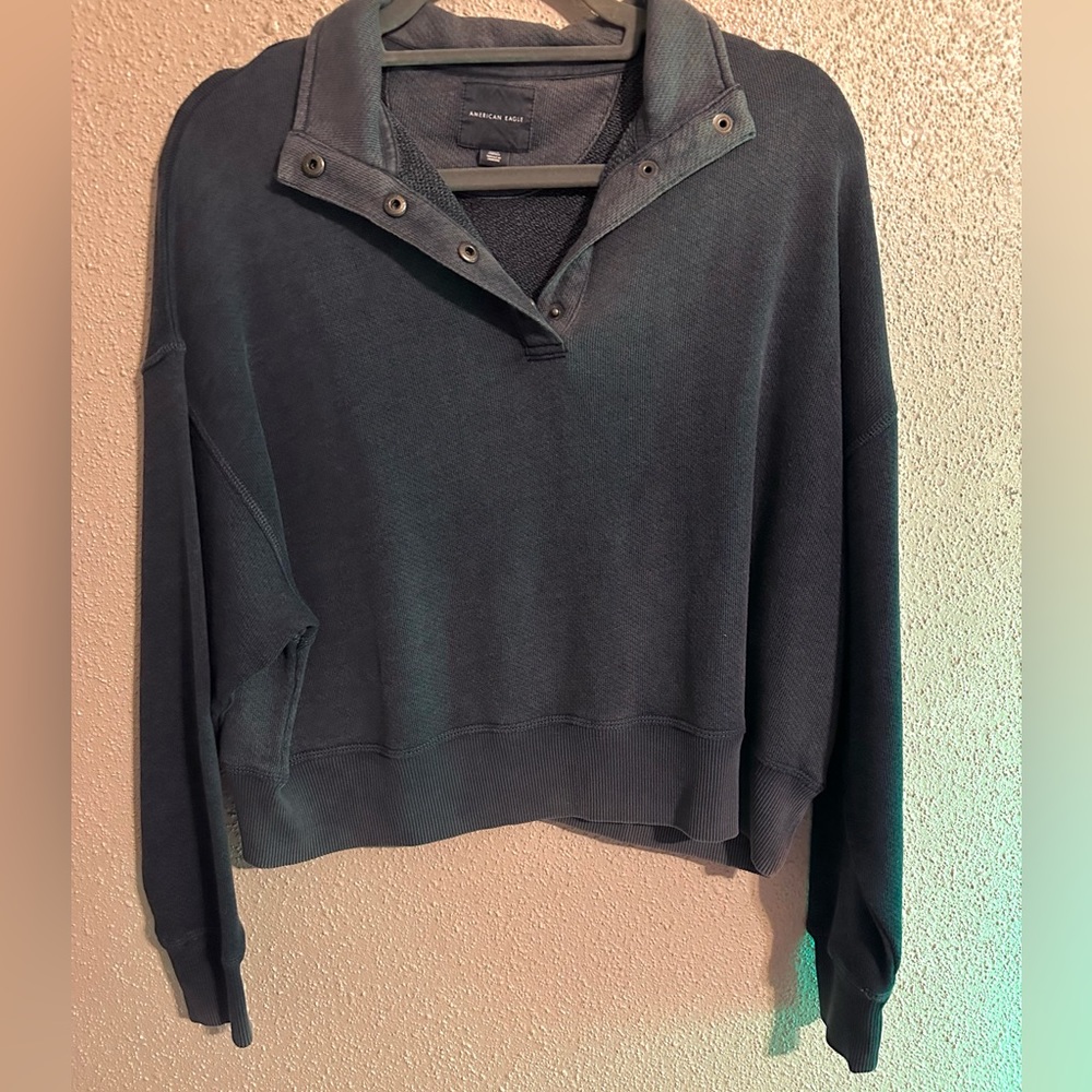 American Eagle Cropped Sweater